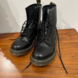 Dr Martens 1460 Smooth Leather Lace Up Boots